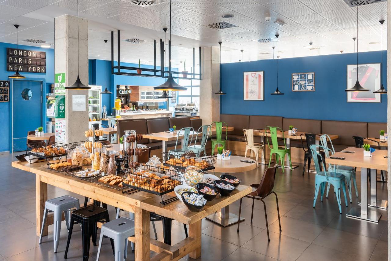 Madrid Airport Suites, Affiliated By Melia Exterior foto