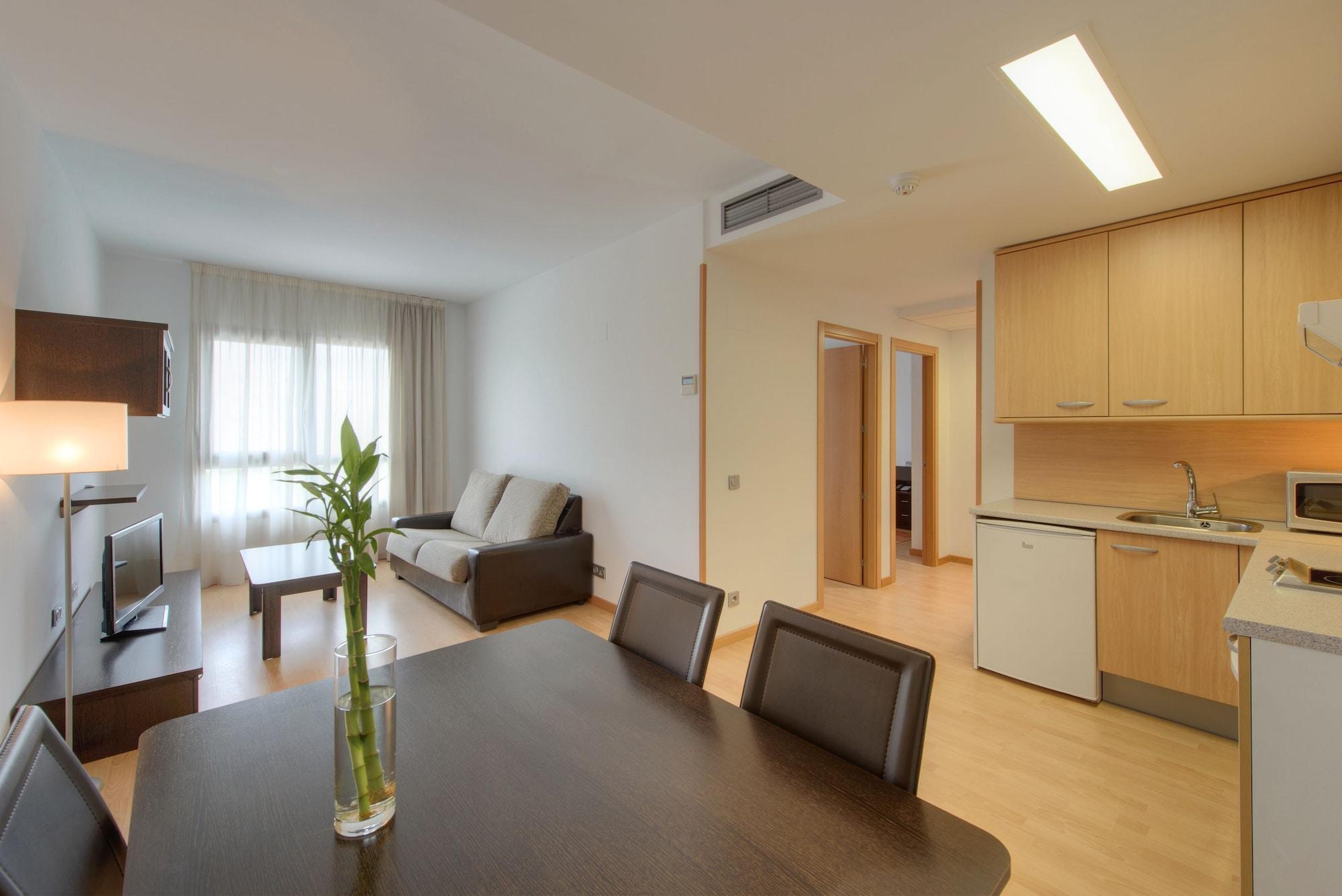 Madrid Airport Suites, Affiliated By Melia Exterior foto