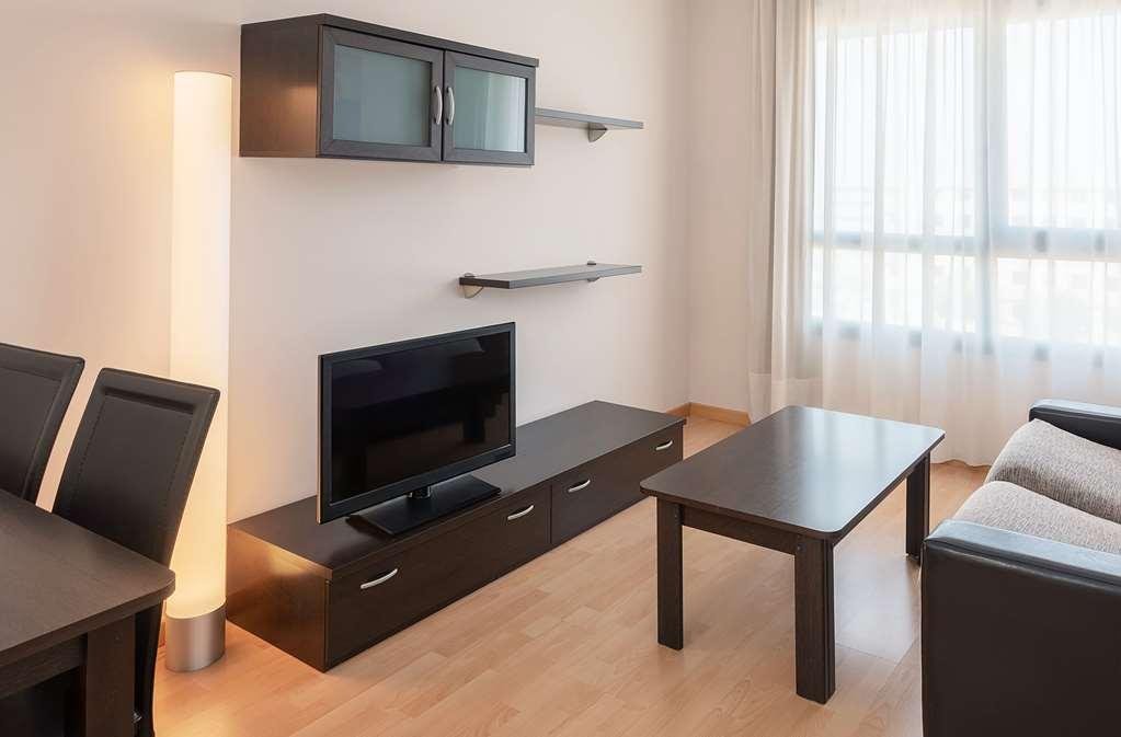Madrid Airport Suites, Affiliated By Melia Cameră foto