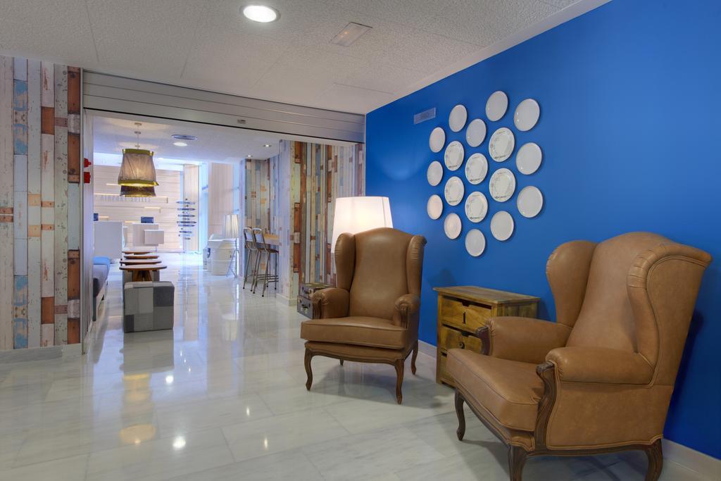 Madrid Airport Suites, Affiliated By Melia Exterior foto