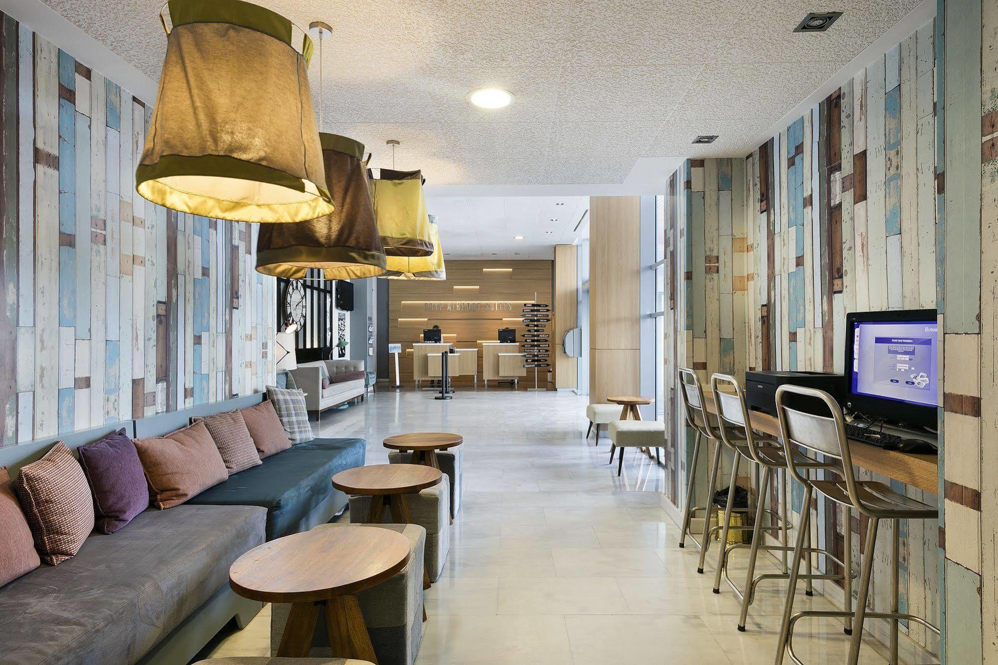 Madrid Airport Suites, Affiliated By Melia Exterior foto
